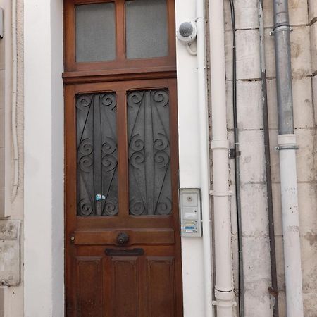 Le Nid D'Hirondelles - Appartement De Caractere Hypercentre Au Calme Bourges Exterior foto